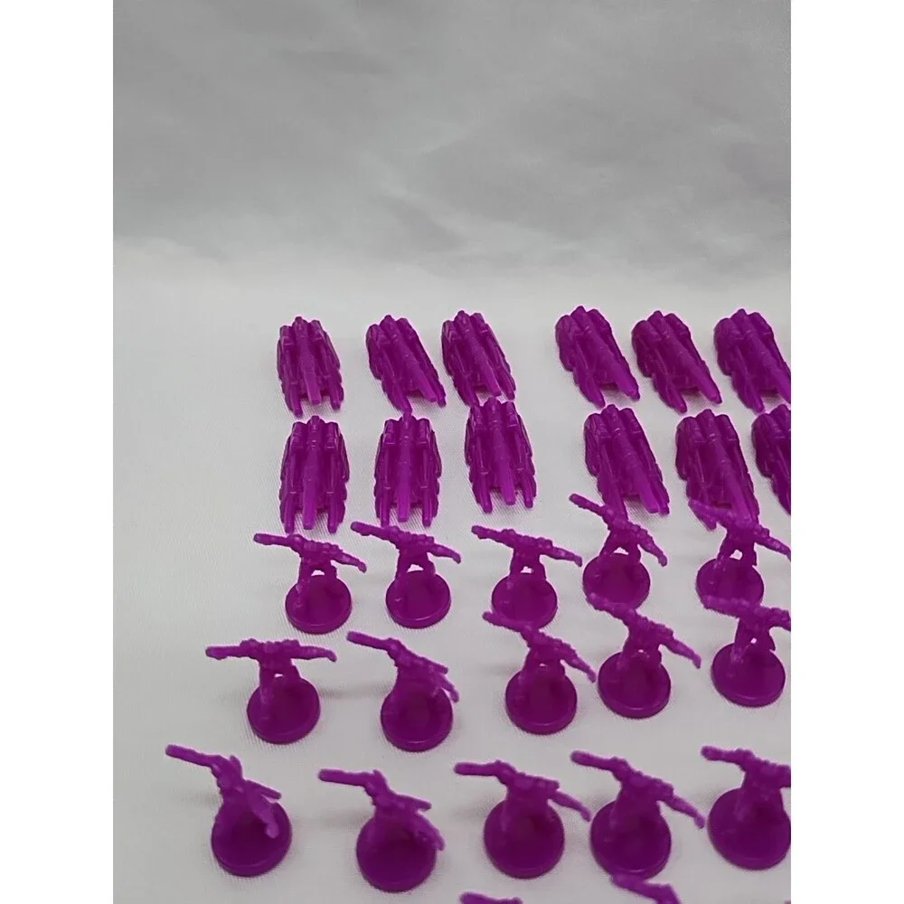 (47) 2007 Transformers Magenta Risk Board Game Player Pieces